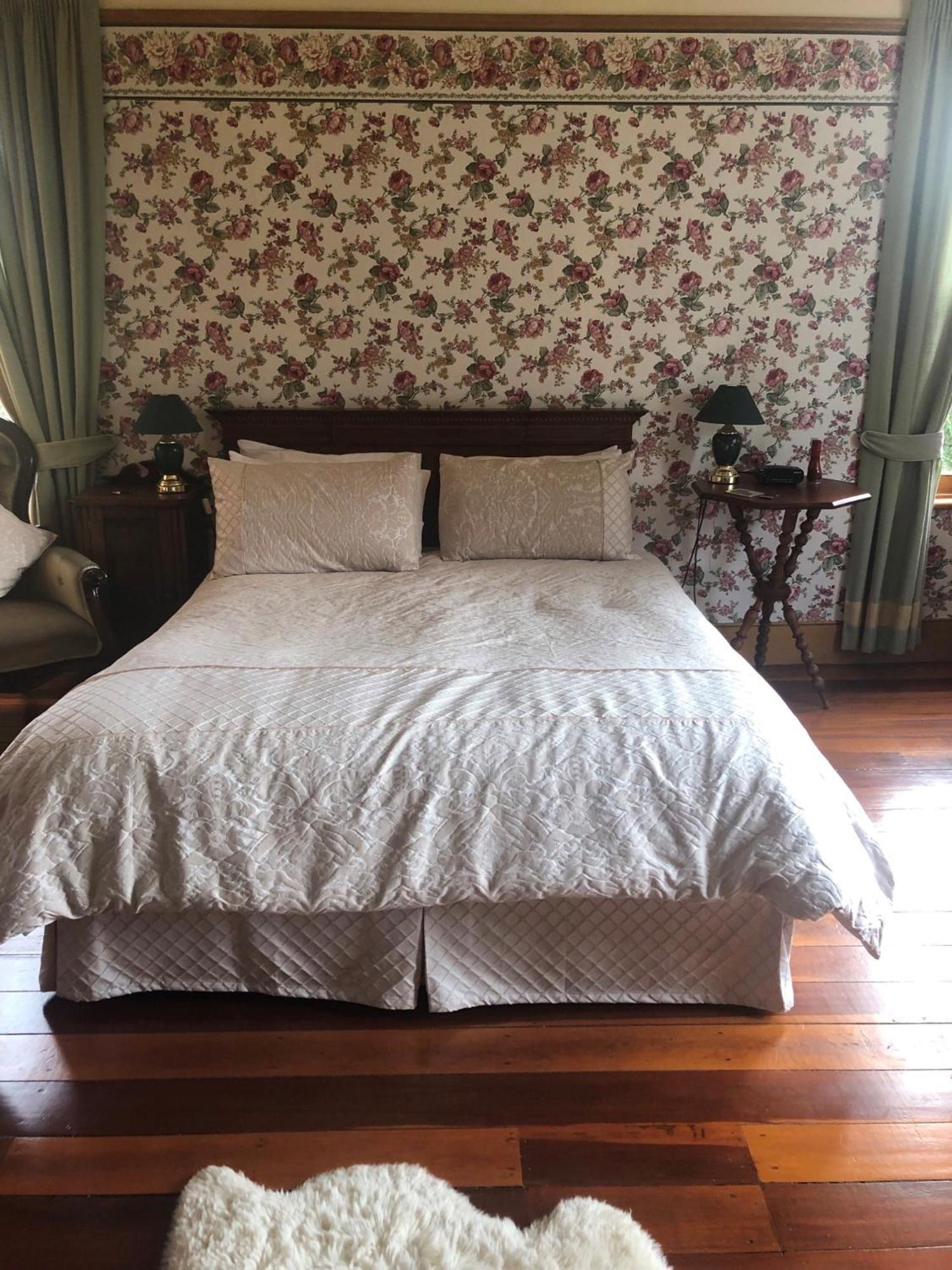 ماسترتون Llandaff Country Residence المظهر الخارجي الصورة